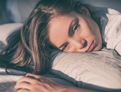 Tại sao phụ nữ sau 30 tuổi hay bị mất ngủ?