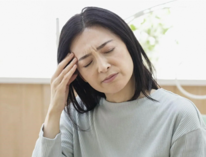 Ăn uống thế nào để giảm khó chịu trong giai đoạn mãn kinh?