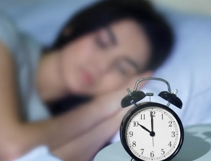 2 mẹo cải thiện giấc ngủ dựa trên bằng chứng khoa học