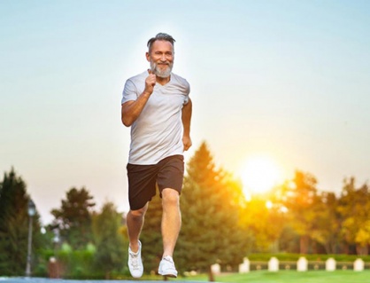 3 bài tập đơn giản, tốn ít phút nhưng giúp tránh té ngã