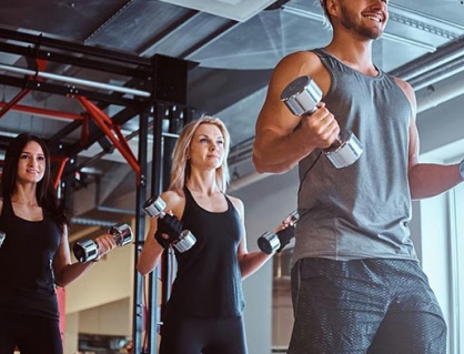 Hoạt động thể chất giúp giảm căng thẳng ở tuổi trung niên