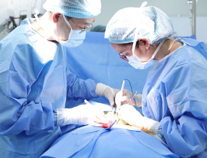 Can thiệp phẫu thuật bướu cường giáp sau 10 năm