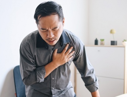 Tim thỉnh thoảng “khựng” lại một nhịp rồi đập mạnh hơn có đáng lo?