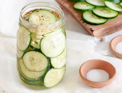  Infographic: Dưa chuột - món ăn giải ngán đơn giản mà “có võ”