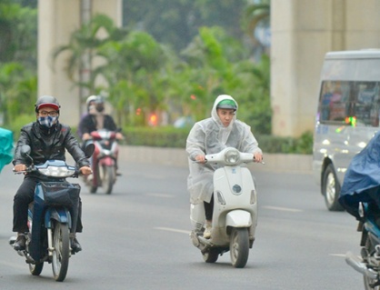 Không khí lạnh đổ bộ Bắc Bộ vào đêm nay, nhiều nơi có mưa