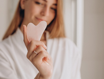 Tử vi thứ Năm (19/3/2026): Bảo Bình không nên coi nhẹ sức khỏe của mình