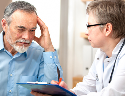 Thoái hóa chất trắng nên chú ý gì trong điều trị?