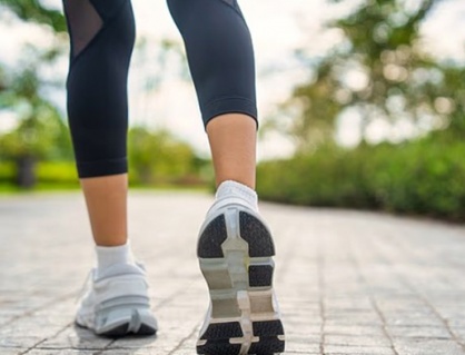 Đi bộ 30 phút mỗi ngày có thể giúp ngừa ung thư vú