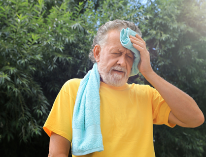 Nắng nóng: Nguy cơ bệnh lý với người cao tuổi