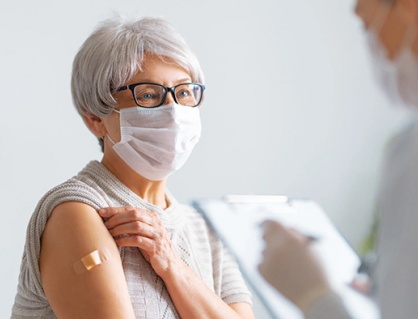 4 vaccine quen thuộc giúp giảm nguy cơ sa sút trí tuệ