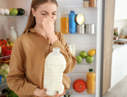 Đừng uống nếu sữa có 5 biểu hiện bất thường sau