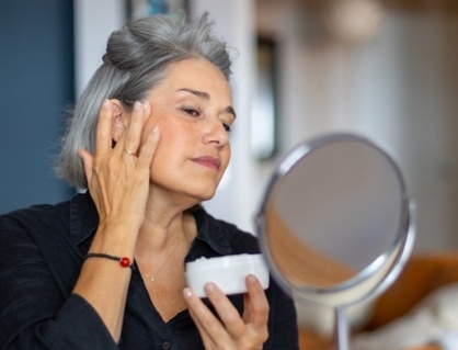 Mức đường huyết ảnh hưởng thế nào tới tình trạng lão hóa da?