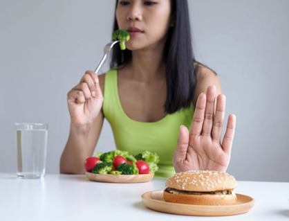 Thưởng thức đồ ăn nhanh ra sao khi đang vào chế độ giảm cân?