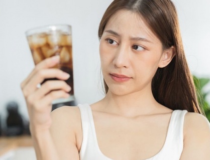 6 thức uống âm thầm tổn thương men răng