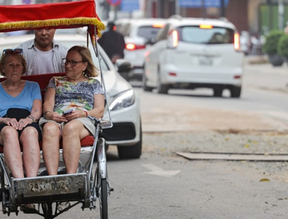 Bắc Bộ nhiều nơi có mưa dông chiều tối, ngày nắng