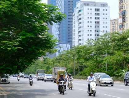 Bắc Bộ ngày nắng nóng, chiều tối mưa vài nơi