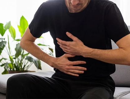Làm thế nào để giảm đau bụng, khó tiêu do sỏi mật 9,5mm?
