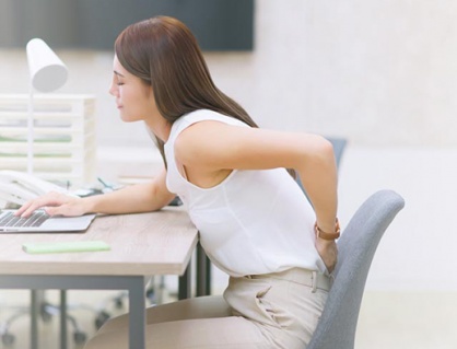 Cơ mông “tê liệt” do ngồi nhiều phải làm sao?