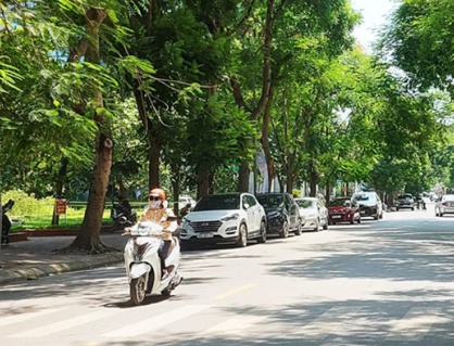 Cả nước ngày nắng nóng, đêm mưa vài nơi