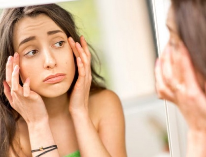 6 thói quen trước giờ ngủ khiến làn da kém tươi tắn  