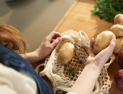 Bảo quản khoai tây thế nào để hạn chế nảy mầm?