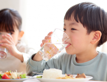 Bổ sung vi chất cho trẻ: Đừng “rập khuôn” theo con nhà hàng xóm