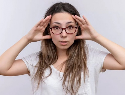 Đôi mắt tiết lộ gì về sức khỏe não bộ?