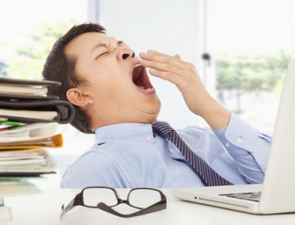 Buồn ngủ ban ngày có thể là dấu hiệu cảnh báo tăng huyết áp