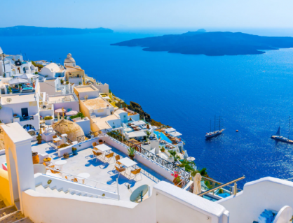 Học cách sống chậm tại Santorini
