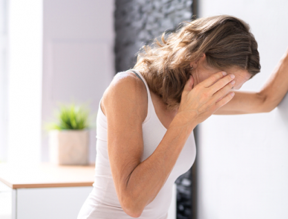 Vì sao người mắc bệnh tim dễ chóng mặt khi đứng lâu?