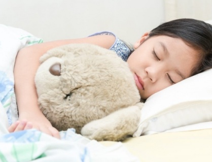 Giấc ngủ chất lượng giúp trẻ học tập và giao tiếp tốt hơn