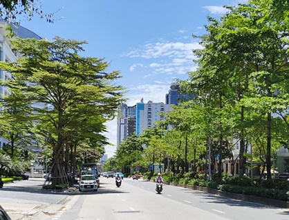 Nắng nóng mạnh bao trùm Bắc Bộ, Nam Bộ mưa dông