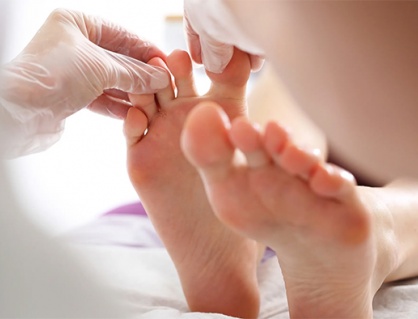 Nóng rát đầu ngón chân có phải do bệnh đái tháo đường không?
