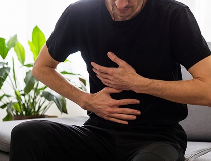 Đầy bụng, khó tiêu kéo dài có phải sỏi mật không?
