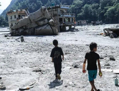 Hơn 17.000 trẻ em tại Nepal cần hỗ trợ tâm lý sau trận lũ lịch sử