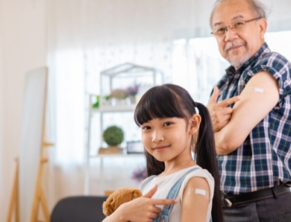 Đang uống kháng sinh có nên tiêm vaccine cúm?