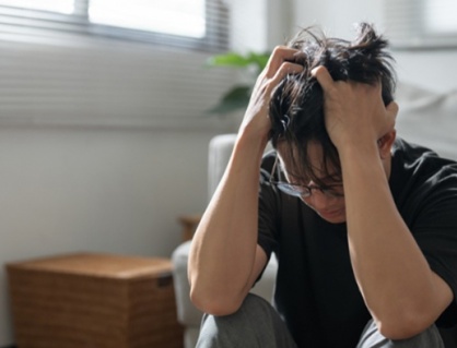 Căng thẳng thần kinh kéo dài: Khi não bộ không có thời gian để nghỉ ngơi