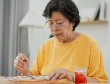Những thay đổi trong thói quen ăn uống cảnh báo sa sút trí tuệ