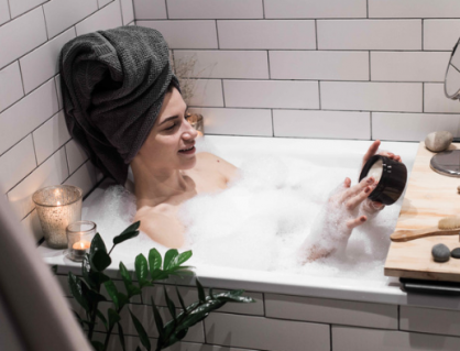 Ngâm nước ấm 30 phút có thể giúp hạ huyết áp?