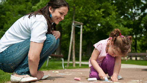 Làm cách nào giúp trẻ tự tin và độc lập?