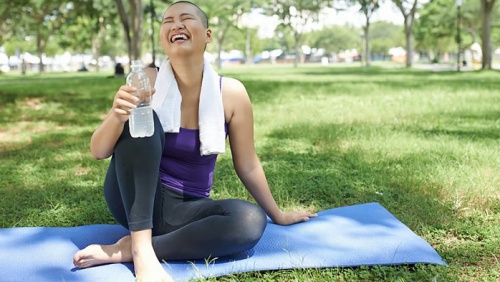 Tập thể dục có lợi cho phụ nữ mắc ung thư vú giai đoạn cuối