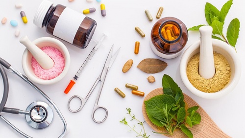 Lợi ích khi kết hợp Đông - Tây y trong cải thiện tình trạng run tay chân