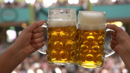 Infographic: Cơ chế và thời gian chuyển hóa rượu bia của cơ thể