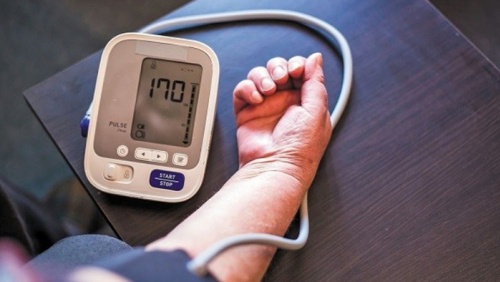 Cách xử lý tăng huyết áp tại nhà