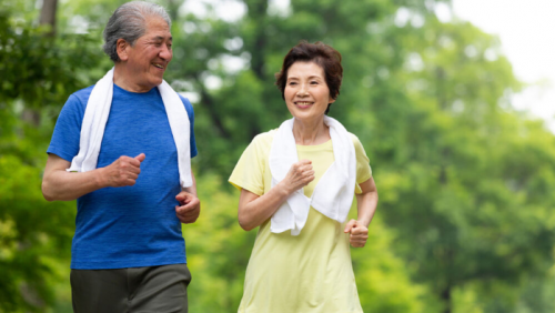 Người cao tuổi có nên chạy bộ?