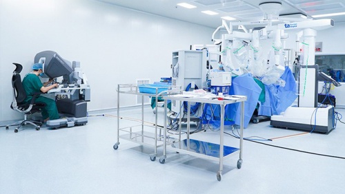 Nâng cao hiệu quả điều trị ung thư tuyến tiền liệt bằng robot