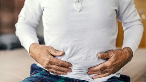 6 mẹo đơn giản giúp giảm đầy hơi sau khi ăn