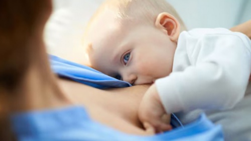 Nuôi con bằng sữa mẹ làm giảm nguy cơ trầm cảm sau sinh