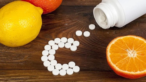 Vitamin C bảo vệ chức năng sinh sản khi tiếp xúc với hóa chất độc hại