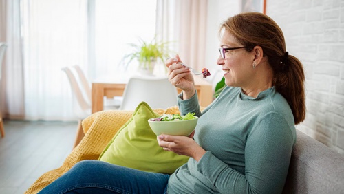 Bí quyết ăn uống giúp phụ nữ tránh mãn kinh sớm